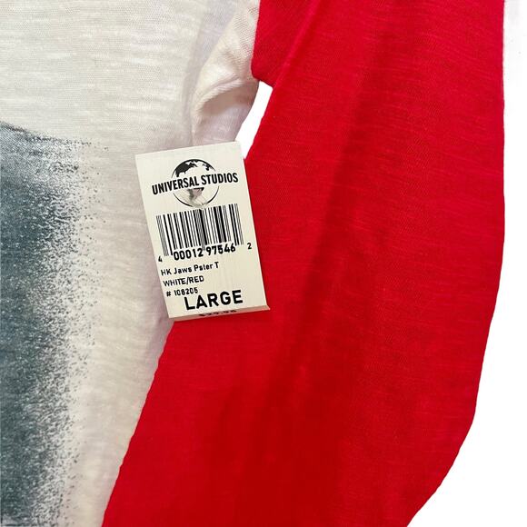 NWT Hello Kitty x Universal Studios Sanrio Jaws Poster 3/4-Sleeve Baseball Tee - Picture 4 of 6